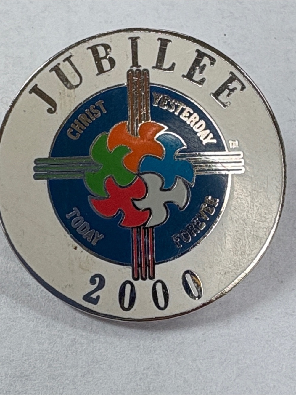 Jubilee Silver-Tone Round Pin Back Button
